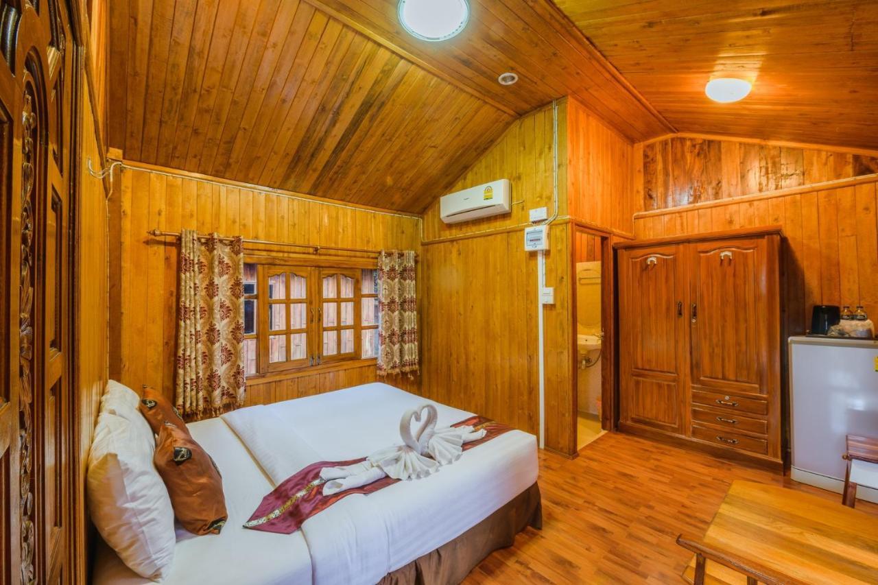 Ur The Private Huahin Hotel Bagian luar foto